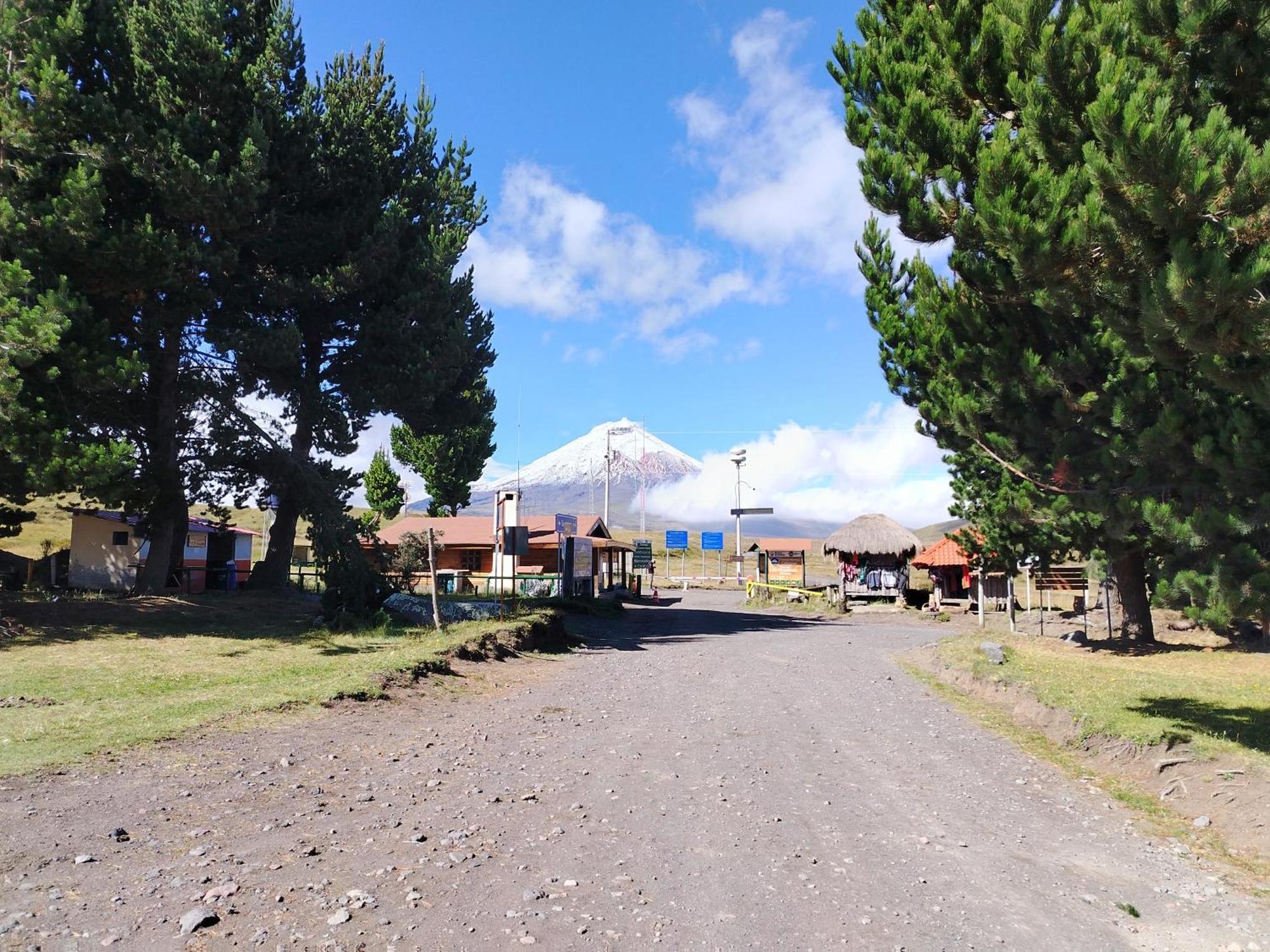 Ruta De Los Volcanes Machachi Exterior photo